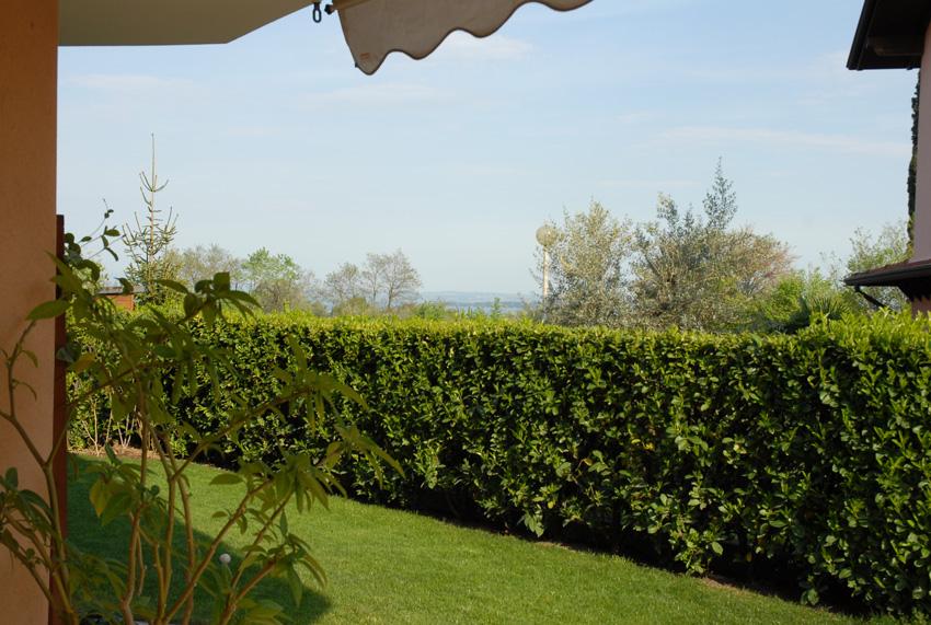 Quadrifamiliare con giardino privato 9