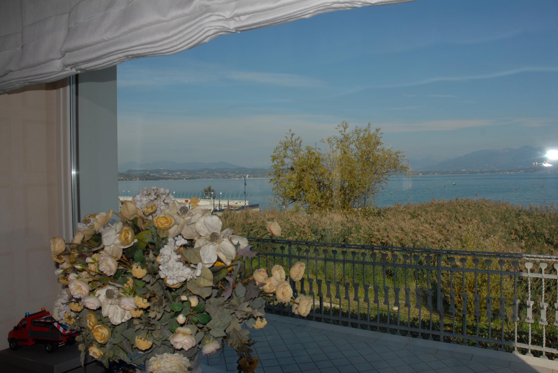 Splendida villa a lago 6